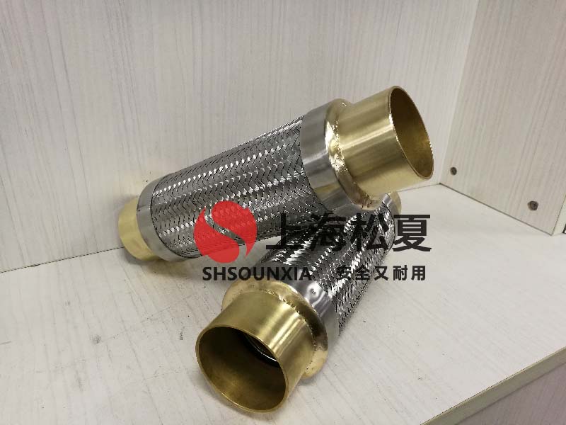 鍋爐軟水設(shè)備用可曲繞橡膠軟連接